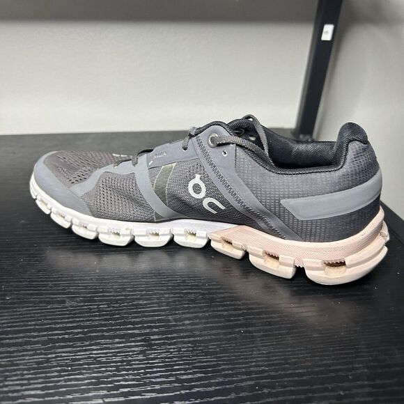 On Cloud Women’s Size 8 Gray Pink Running Shoes Sneakers Cloudflow - Picture 11 of 11